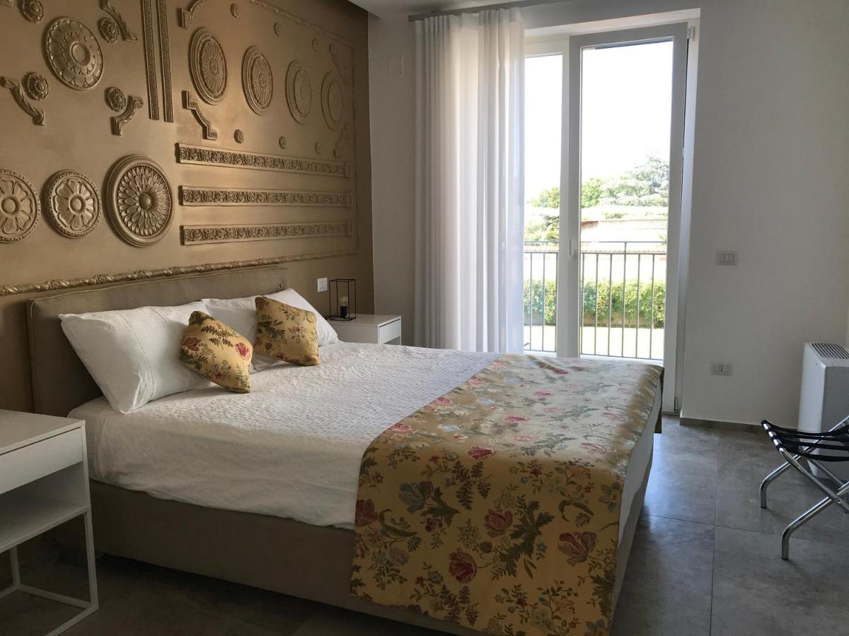 Il Cavaliere Bed And Breakfast Caserta Exterior foto