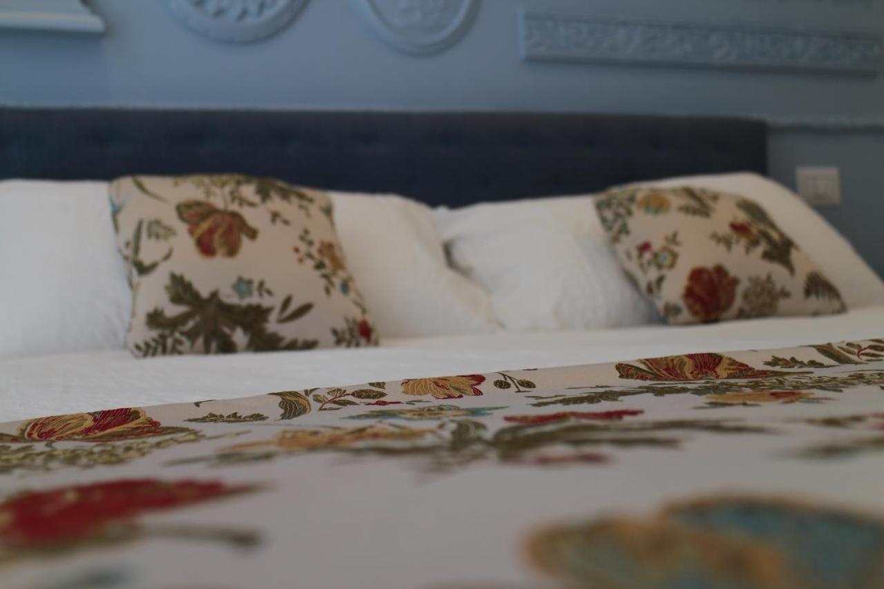 Il Cavaliere Bed And Breakfast Caserta Exterior foto